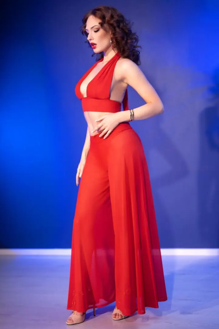 Completo rosso trasparente con top multiway e pantaloni – foto 4