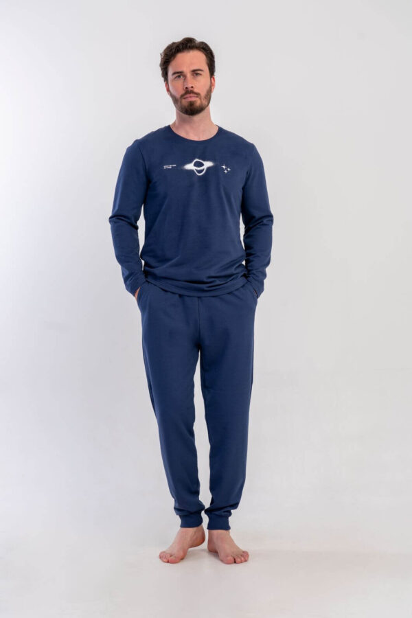 Pigiama uomo invernale blu con tema galassia – Vienetta Brand