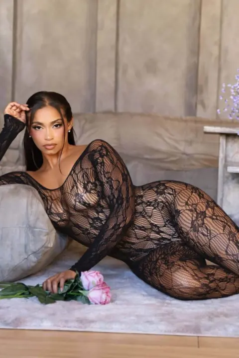 Bodystocking in pizzo floreale manica lunga – Leg Avenue