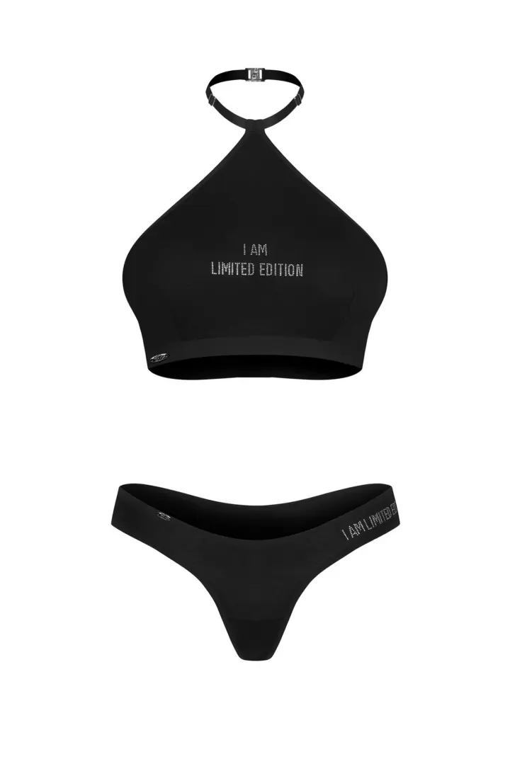 Set top halter e tanga nero con scritta in strass – foto 4